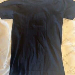 amazon black athletic shirt